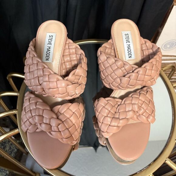 Steve Madden Twisted Sandals - Picture 2 of 5